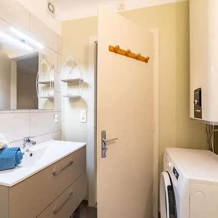 Le Marbello By Interhome * Le Lavandou